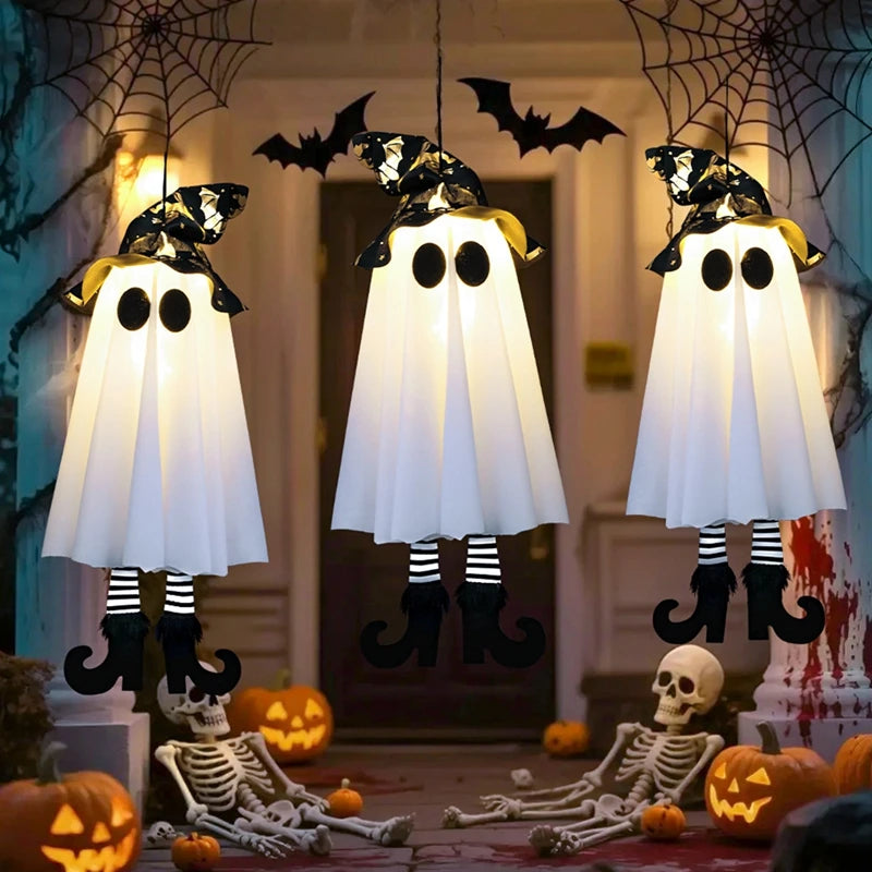 Fantômes lumineux suspendus pour Halloween